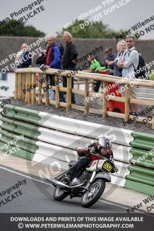 Vintage motorcycle club;eventdigitalimages;mallory park;mallory park trackday photographs;no limits trackdays;peter wileman photography;trackday digital images;trackday photos;vmcc festival 1000 bikes photographs